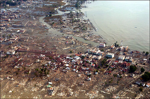 indonesia tsunami 2004 pictures. Indonesia