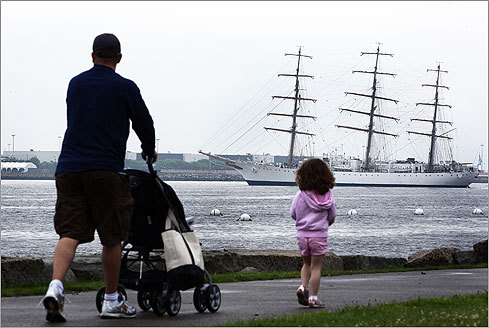 Walking on Castle Island in Boston, a man and a young girl appreciated the Libertad's stretch profile.