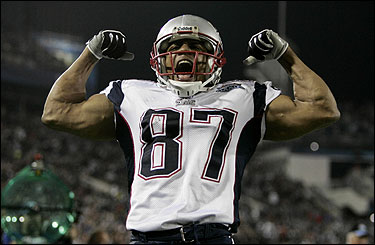Patriots wide receiver David Givens celebrated his second-quarter touchdown, which brought New England back from a 7-0 deﬁcit in Super Bowl XXXIX at Alltel Stadium in Jacksonville, Fla.