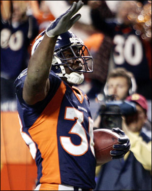 Anderson gave the Mile High salute to the home fans.