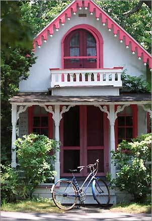 Gingerbread cottages, Martha's Vineyard, Mass. - Boston.