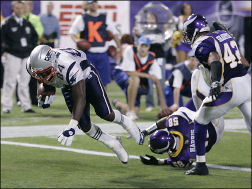 Patriots tight end Ben Watson scored on a nine yard touchdown pass from Tom Brady.