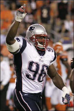 Pats linebacker Adalius Thomas celebrated after his first-quarter sack.