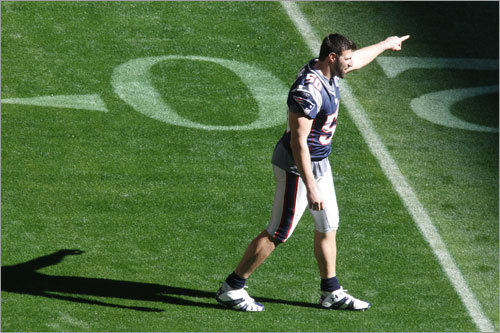 Mike Vrabel took a walk on the field.