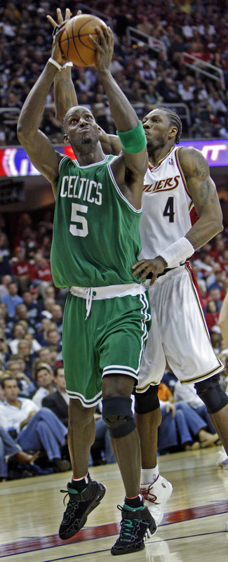 Cavaliers forward Ben Wallace sat out most of Game 2 because of dizzyness, but he was a force defending Kevin Garnett in Game 3.