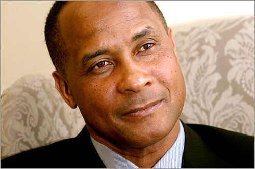 For McCain Hall of Fame wide receiver Lynn Swann is a hero in the battleground of Pennsylvania, having helped the Pittsburgh Steelers win multiple Super Bowls. Swann also knows a thing or two about politics. In the 2006 Pennsylvania governor's race he won 39 percent of the vote in a losing effort against incumbent Ed Rendell.