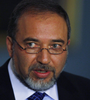 Foreign Minister Avigdor Lieberman (left) faults Tamir not only for the memo but for distributing it internally.