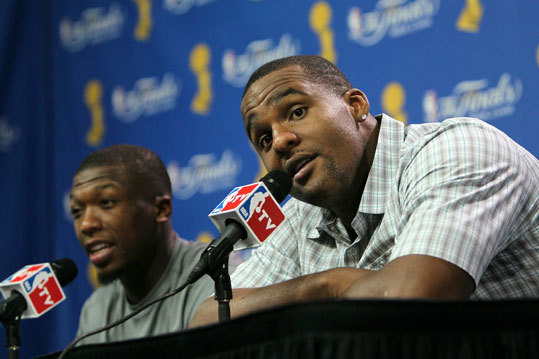 Glen Davis and Nate Robinson Nate Robinson brought the house down during his postgame interview with Glen Davis after the duo led the Celtics to victory with a fourth quarter surge in Game 4 when he said, 'we're like Shrek and Donkey. You can't separate us.'