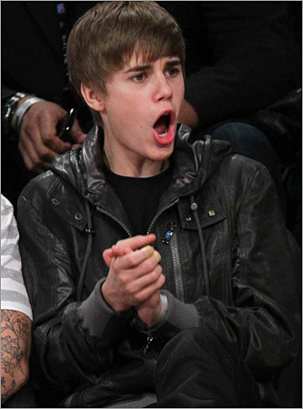 Singer Justin Bieber reacted to the game in the front row. Bieber sat next to Rihanna.