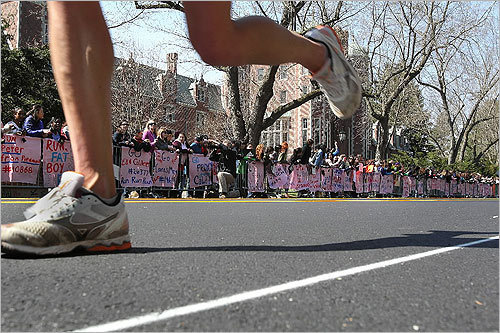 wellesley college boston marathon photos. The 2011 Boston Marathon