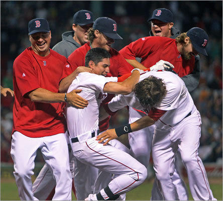 http://cache.boston.com/bonzai-fba/Globe_Photo/2011/08/02/ellsbury__1312284647_2589-1.jpg