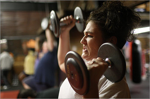 To prepare for her wedding on Sept. 6, Katie Monkiewicz of Lynnfield now spends her Monday and Wednesday nights hoisting 10-pound dumbbells over her head, grimacing through squats and mountain climbers, and enduring stern prodding by her trainers at Total Performance Sports in Everett.