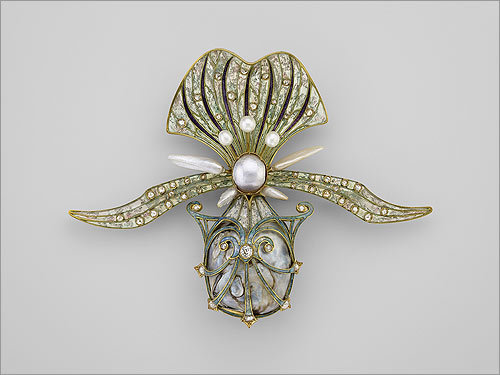 Orchid brooch , 1901. Georges Fouquet (French, 1862–1957). Gold, enamel, diamond, and pearl.