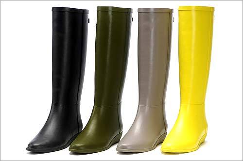 Loeffler Randall's Matilde rain boots.