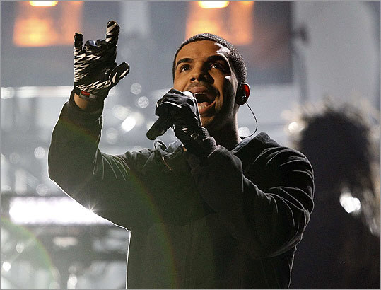 Drake pumped up the audience with 'They Know,' as cameras caught Nicki Minaj dancing and singing along in the crowd.