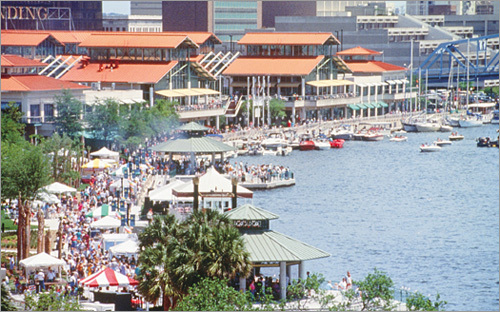 8. Jacksonville Landing Nestled on the north bank of the St. Johns River, this waterfront marketplace features great shopping, restaurants, nightclubs, and live entertainment on the weekends.