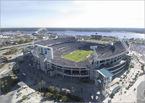 2. Jacksonville Stadium In the center of the city stands Jacksonville Municipal Stadium, home to the Jacksonville Jaguars and the host of Super Bowl XXXIX in 2005, won by the New England Patriots.
