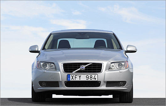 Volvo S80 V8 Awd. The new Volvo S80 packs an