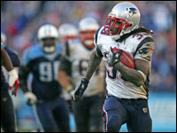 Laurence Maroney gains 31-yards on this fourth quarter run against the Titans.