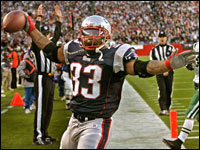 Kevin Faulk waltzes into the endzone untouched to put New England up 30-16 in the fourth quarter.