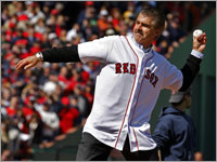 It was an emotional return to Fenway Park for Bill Buckner, who threw out the first pitch at the Sox's 2008 home opener.