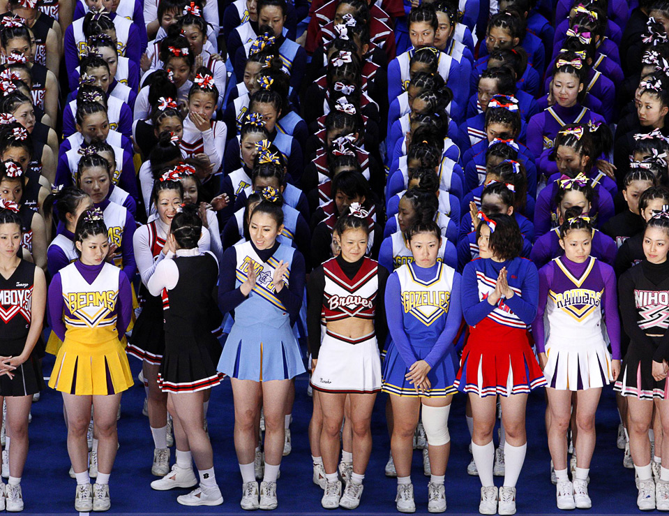 Great sports and (ahem) the Lingerie Football League Big Shots