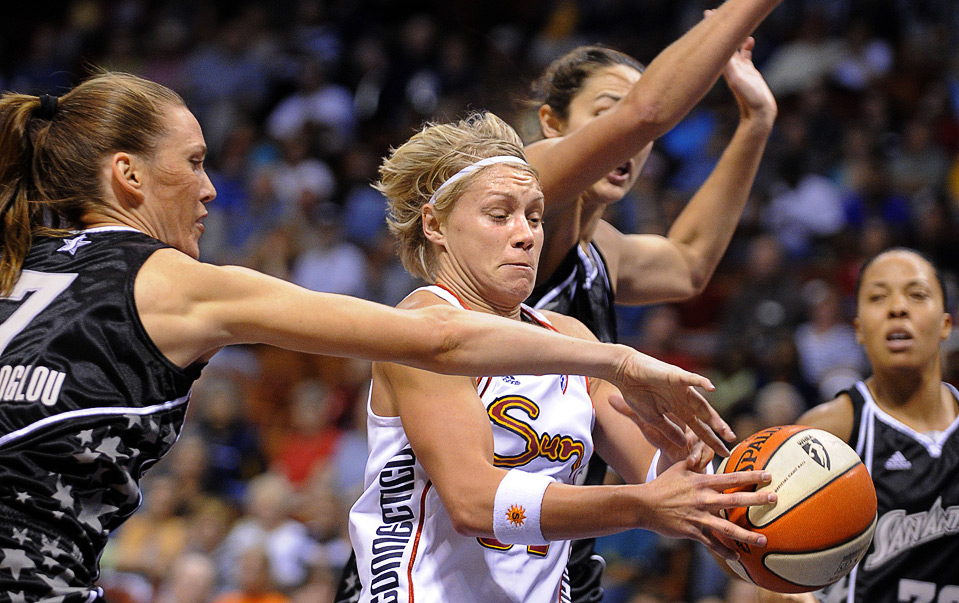 wnba basketball pictures