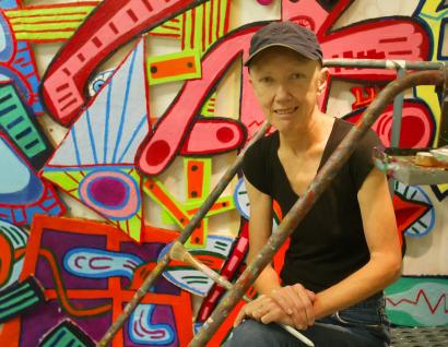 Elizabeth Murray, in her Manhattan studio, used lush colors and biomorphic shapes.