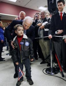 Senator John McCain of Arizona posed for a photo with Carson Harris, 5, after speaking at a town hall-style meeting in Tyler, Texas, yesterday. Senator John McCain of Arizona posed for a photo with Carson Harris, 5, after speaking at a town hall-style meeting in Tyler, Texas, yesterday.