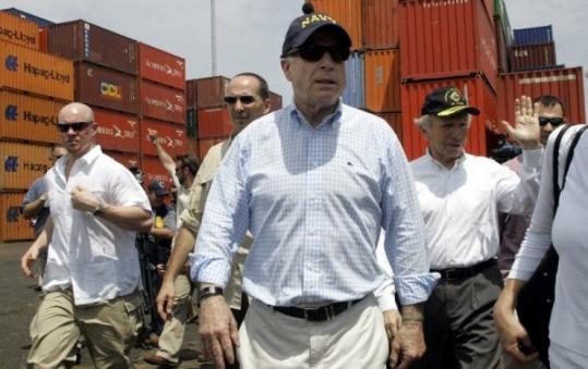 Senator John McCain of Arizona, with Senator Joseph I. Lieberman of Connecticut, in Cartegena, Colombia, yesterday.