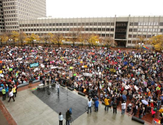 Despite rain, thousands of people attended a rally outside City Hall yesterday in support of same-sex marriage.