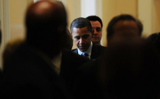 Obama aides press Senate to allow bailout money