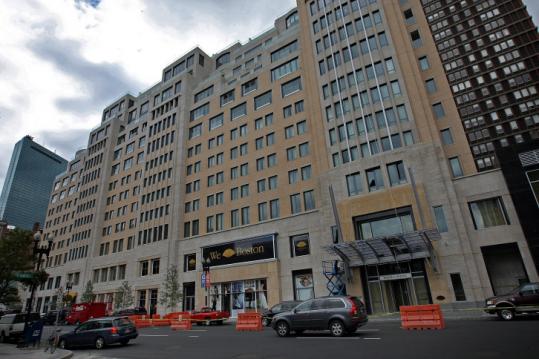 The median sales price rose nearly 9 percent for units at luxury properties in Boston such as the Mandarin Oriental complex.