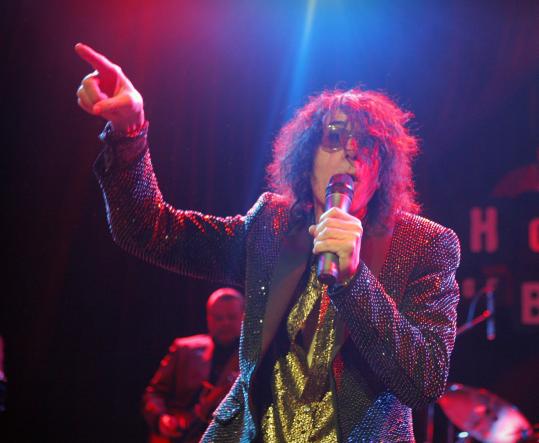 Peter Wolf and the J. Geils Band perform at the opening of the new House of Blues last night.