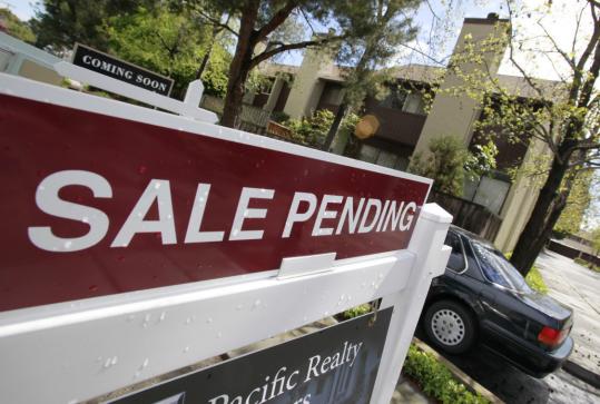 Many analysts forecast that mortgage rates will rise as high as 6 percent by early next year.