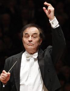 Charles Dutoit conducting the Philadelphia Orchestra, which will broadcast concerts in theaters.