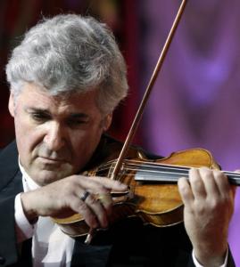 Pinchas Zukerman (pictured in 2008) played a Celebrity Series recital in Boston Sunday.