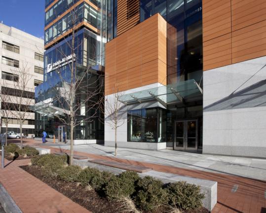 Yawkey Center for Cancer Care is good architecture in a