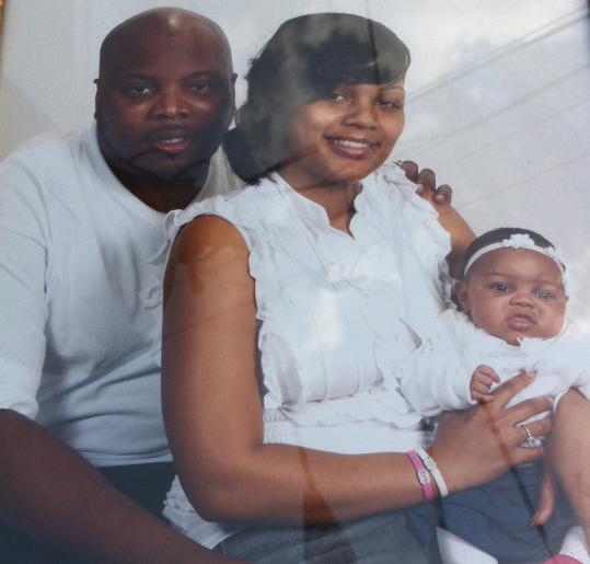 LaShon Washington, with his daughter Shonacy and fiancee, Nicola Clark, was driving his cousin home.
