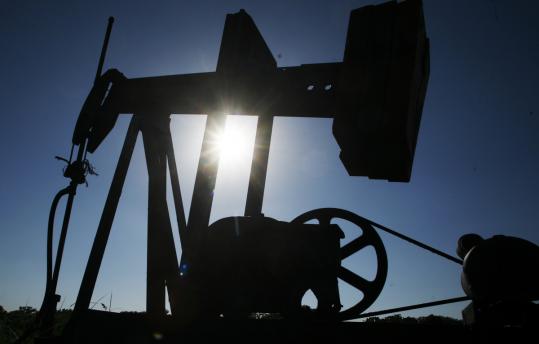 World oil prices drop in Asian trade
