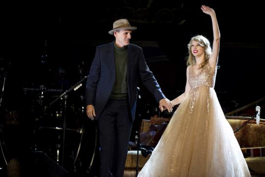 James Taylor Joins Taylor Swift On Fire And Rain At Madison