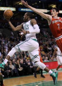 The Bucks’ Ersan Ilyasova couldn’t lay a hand on Celtics guard Rajon Rondo, who had 15 points, 10 assists, and 11 rebounds.