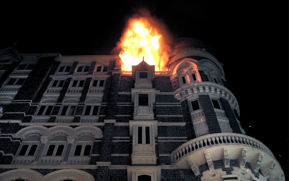 Mumbai under attack - The Big Picture - Boston.