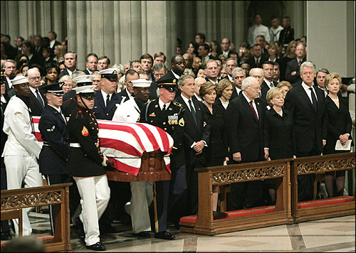 Boston.com / News / Special reports / Obituaries / Ronald Reagan ...