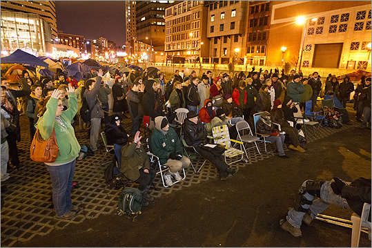 Police break up Occupy Boston encampment - Boston.com
