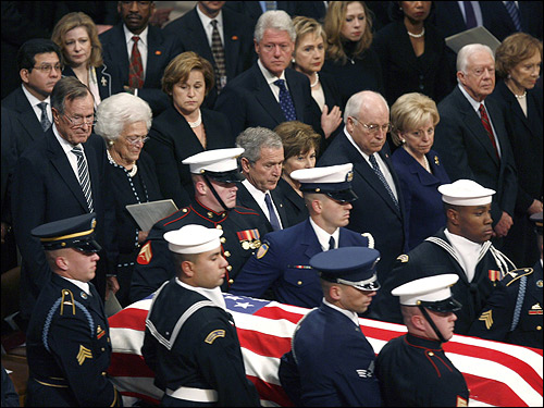 Picture of gerald r ford funeral #3
