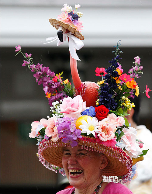 Their hats. Шляпная вечеринка. Образ для шляпной вечеринки. Шляпная вечеринка фото. Шляпная вечеринка баннер.